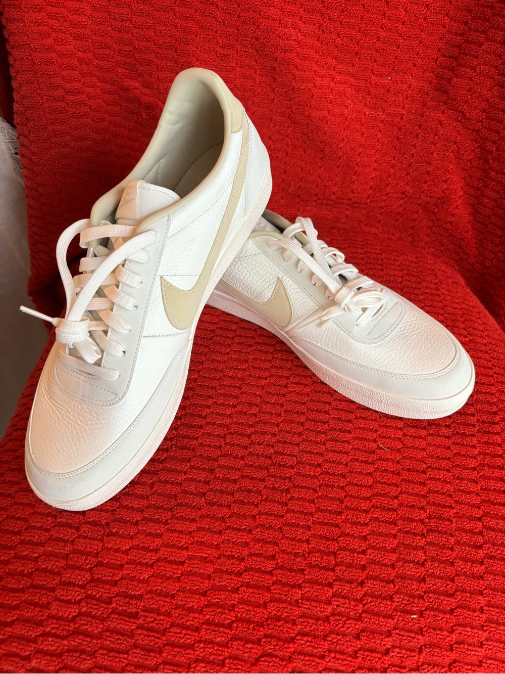 Men's White Nike Killshot Sneakers with Cream swoosh. NWOT